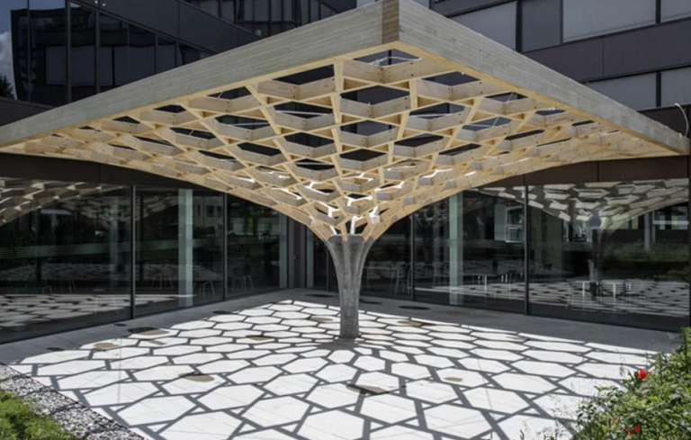 THE TREE OF THE FUTURE DESIGN AND AUTOMATED MANUFACTURING